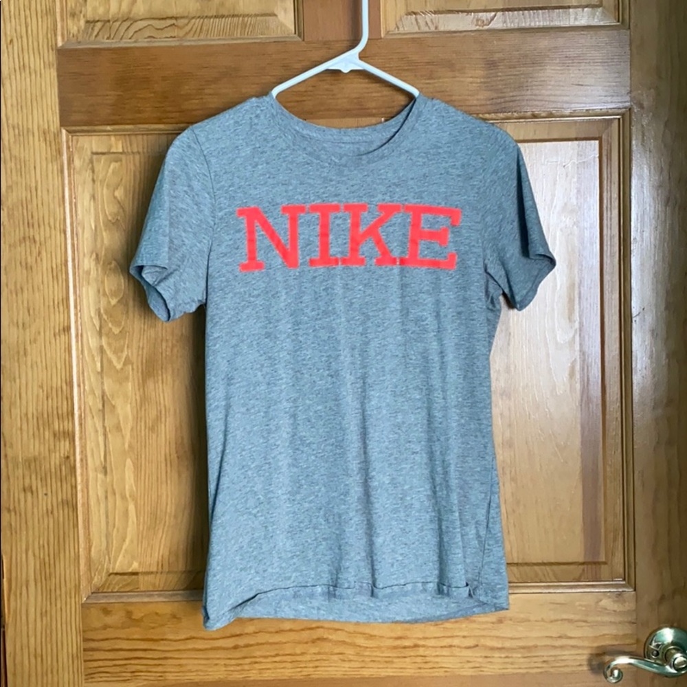 Nike t shirt
